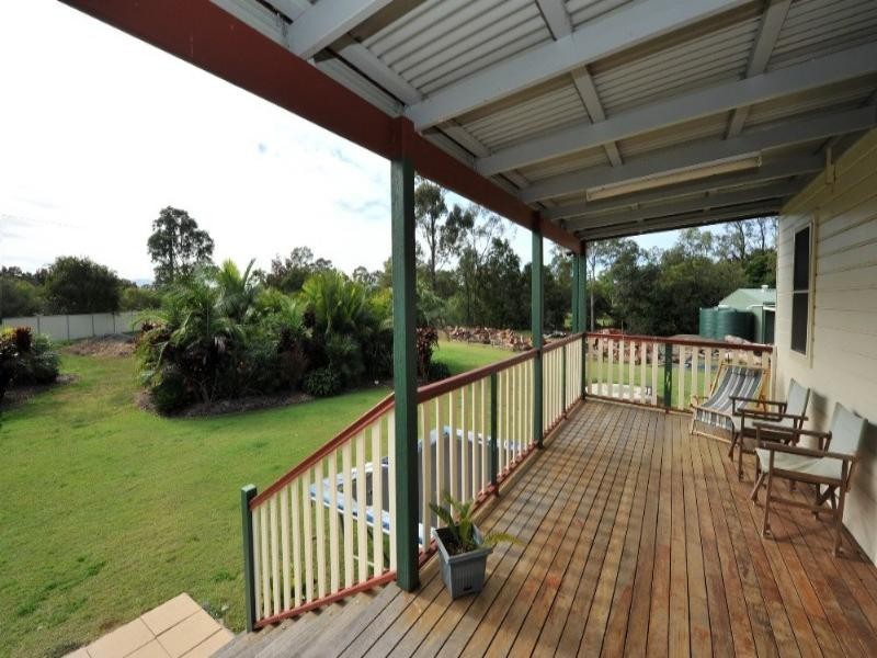 7 May Court, Withcott QLD 4352