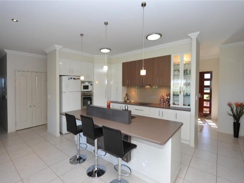 60 Belclaire Drive, Westbrook QLD 4350