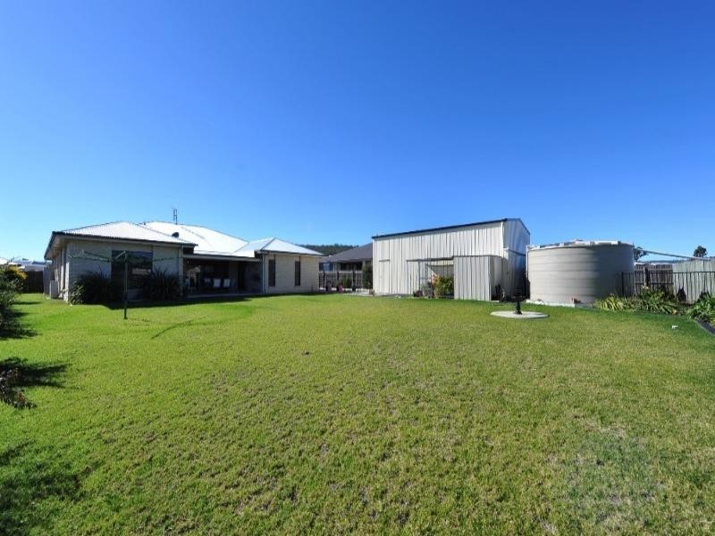 60 Belclaire Drive, Westbrook QLD 4350