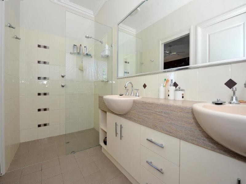 60 Belclaire Drive, Westbrook QLD 4350