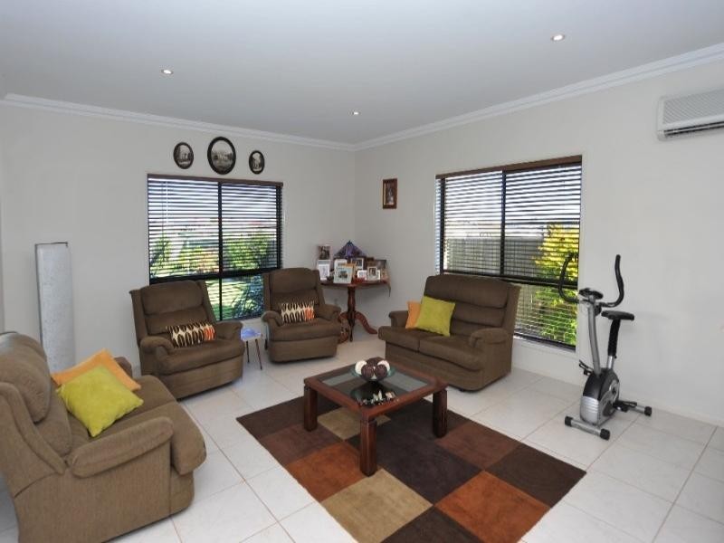 60 Belclaire Drive, Westbrook QLD 4350