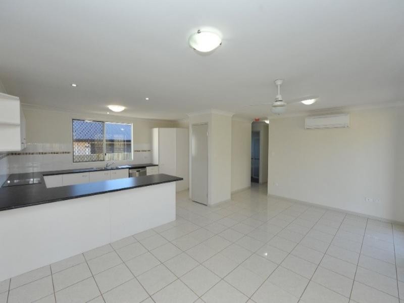 13 Krefter Crescent, Highfields QLD 4352