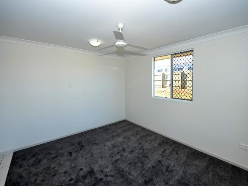 13 Krefter Crescent, Highfields QLD 4352
