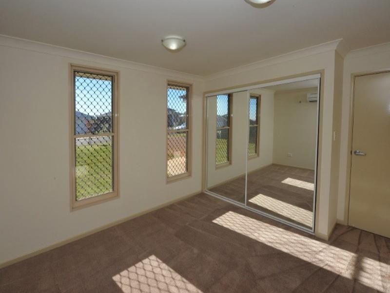 9 Krefter Crescent, Highfields QLD 4352