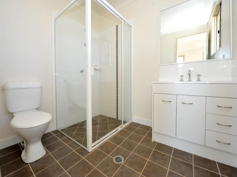 9 Krefter Crescent, Highfields QLD 4352