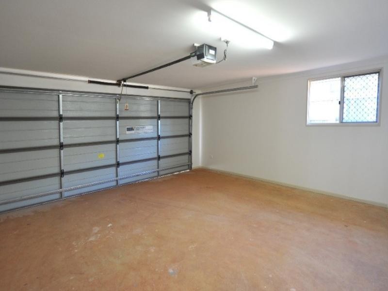9 Krefter Crescent, Highfields QLD 4352