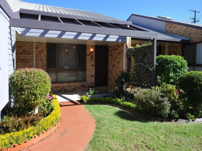 3/94 Hill Street, Newtown QLD 4350