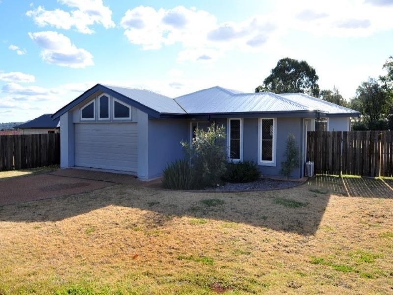 5 Highgrove Drive, Highfields QLD 4352