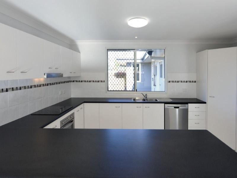 5 Highgrove Drive, Highfields QLD 4352