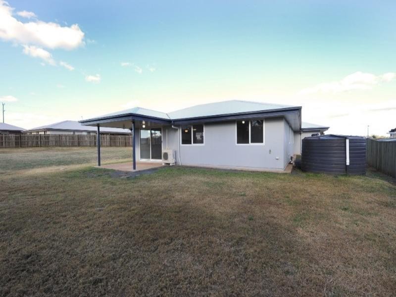 5 Highgrove Drive, Highfields QLD 4352