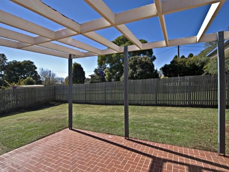 137 Spring Street, Middle Ridge QLD 4350