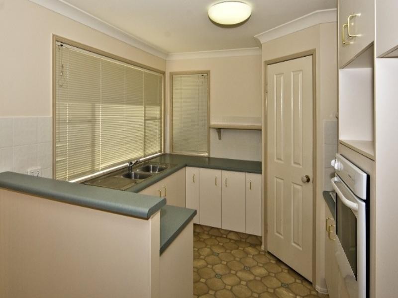 137 Spring Street, Middle Ridge QLD 4350