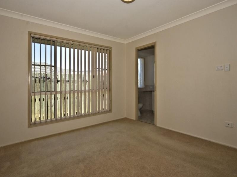 137 Spring Street, Middle Ridge QLD 4350