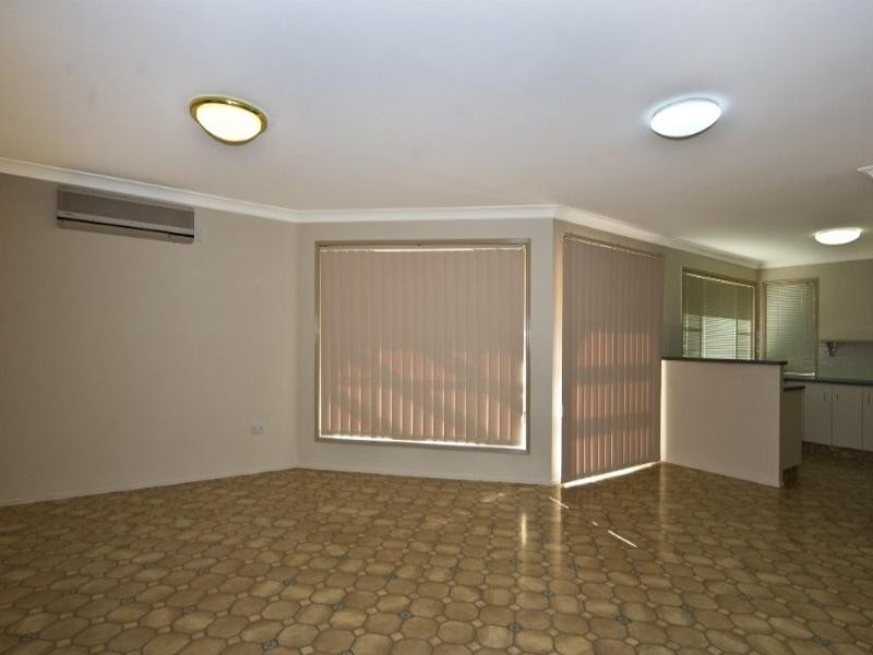 137 Spring Street, Middle Ridge QLD 4350