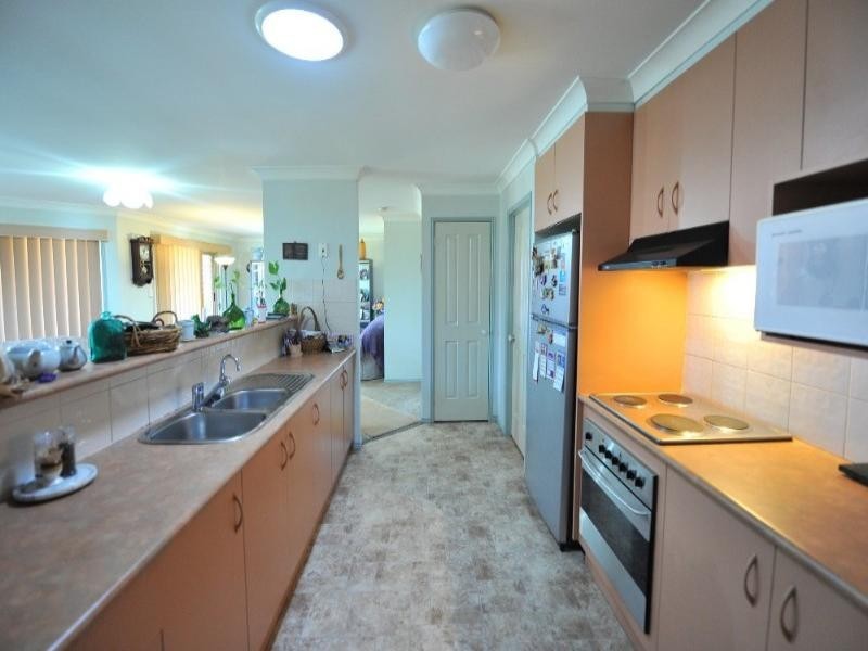 4a David Street, Rockville QLD 4350