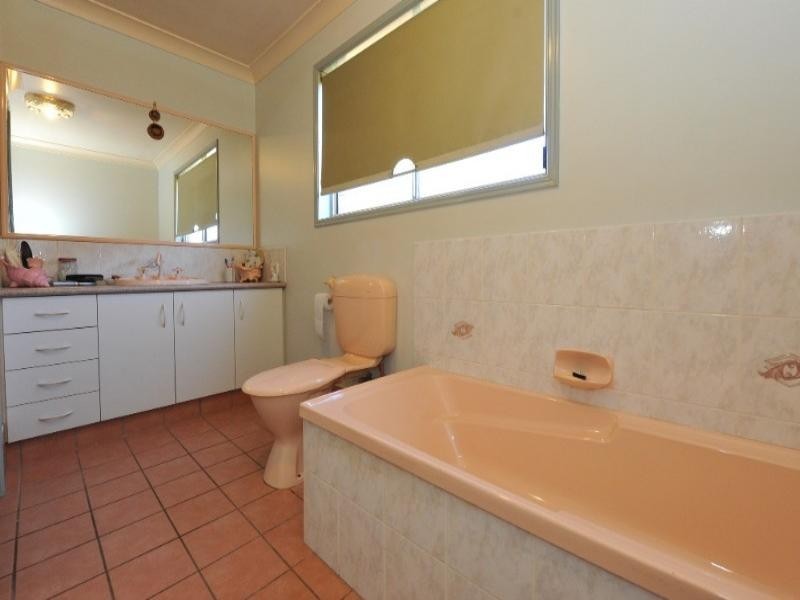 4a David Street, Rockville QLD 4350