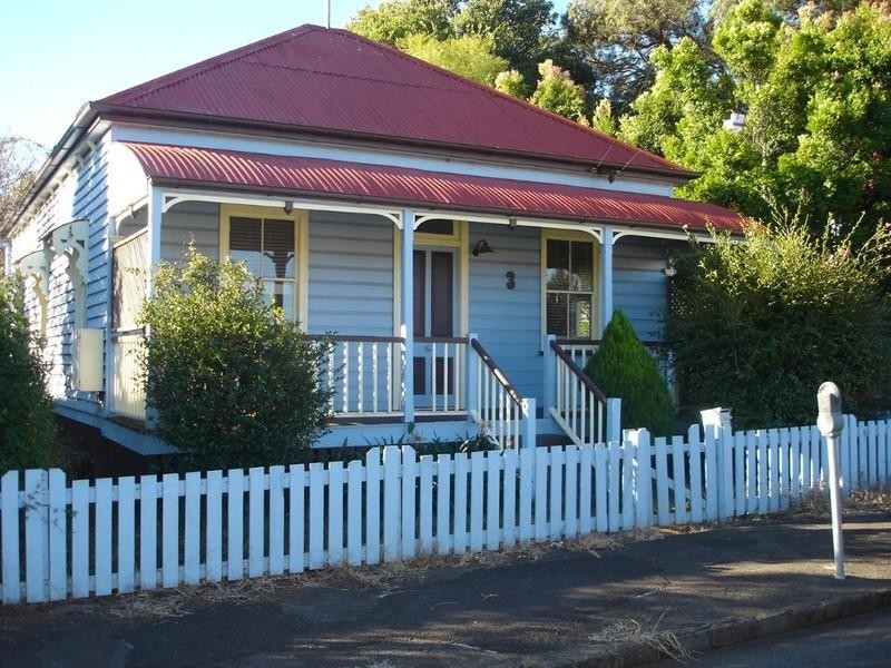 3 Anthony Street, North Toowoomba QLD 4350