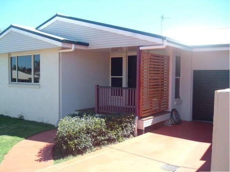 768a Ruthven Street, Toowoomba QLD 4350