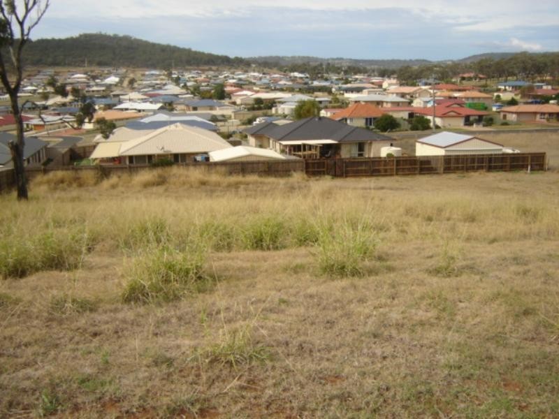 26 Edwin Street, Westbrook QLD 4350