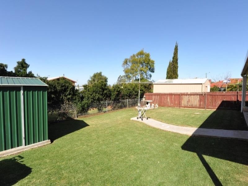 28 Traminer Drive, Wilsonton Heights QLD 4350