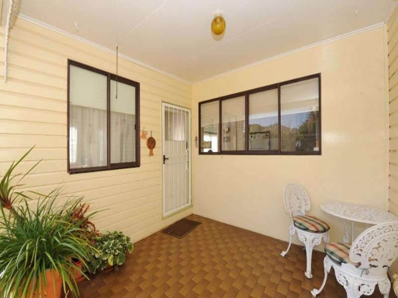 229 West Street, Harristown QLD 4350