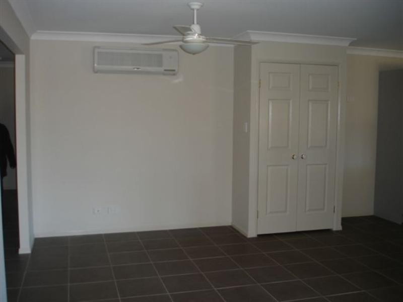 16 Federation Drive, Highfields QLD 4352