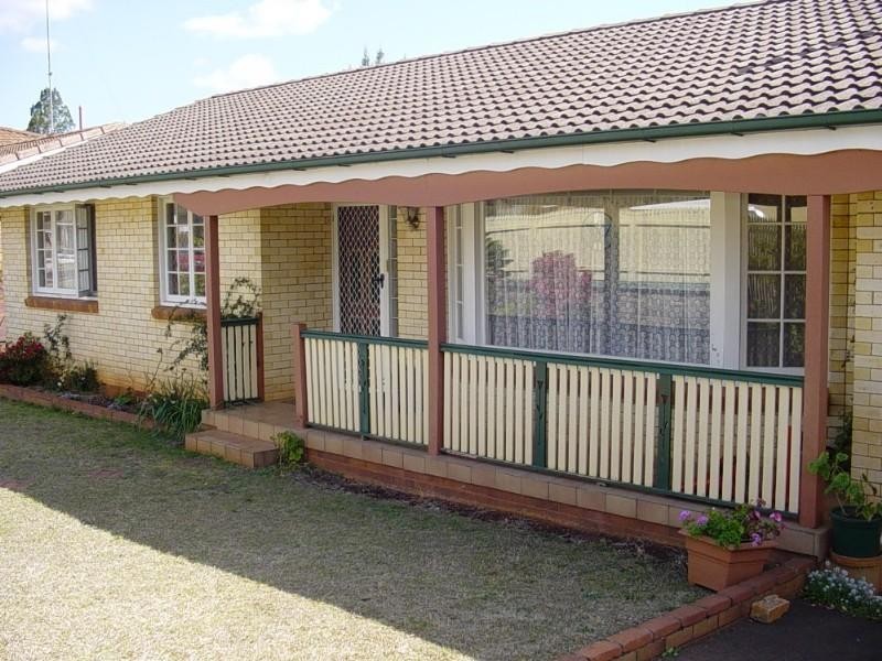 73 High Street, Rangeville QLD 4350