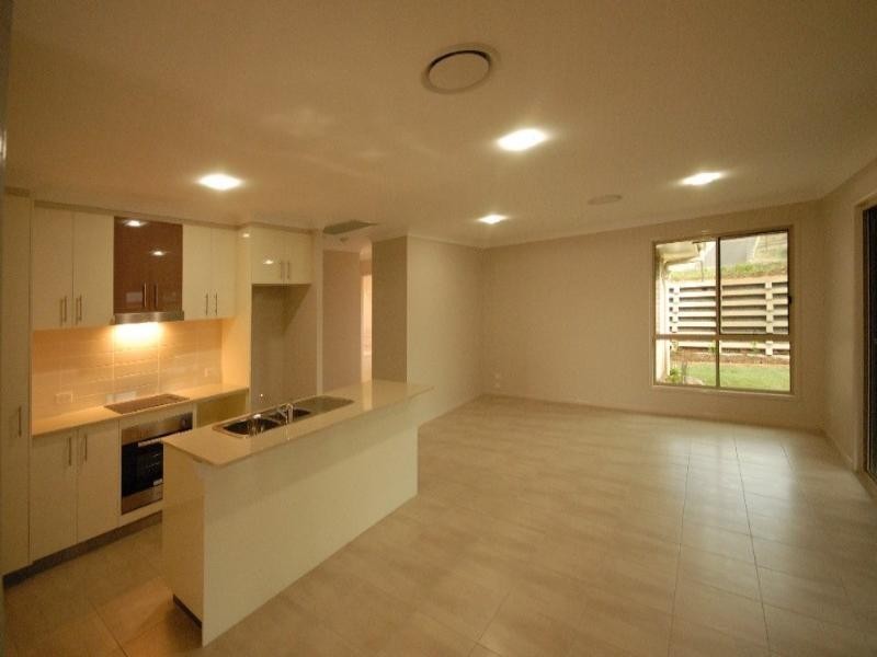 20 High Court Drive, Wilsonton QLD 4350