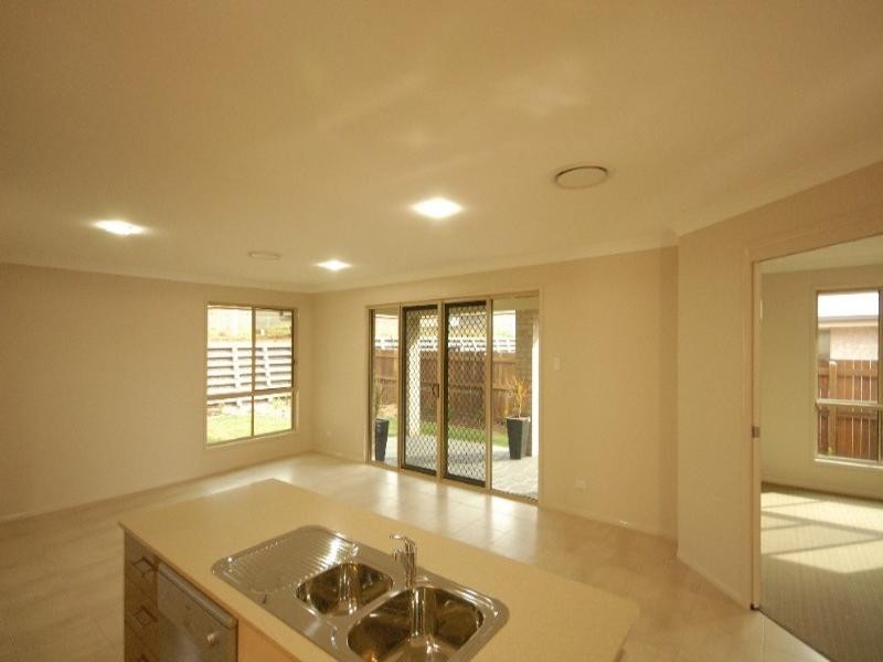 20 High Court Drive, Wilsonton QLD 4350