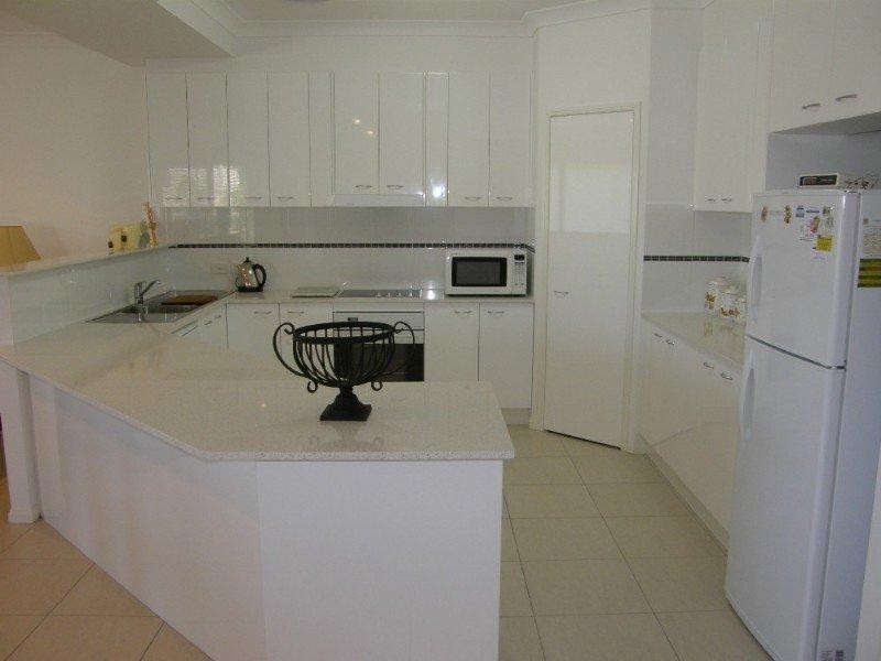 7 Vanillalily Close, Banksia Beach QLD 4507