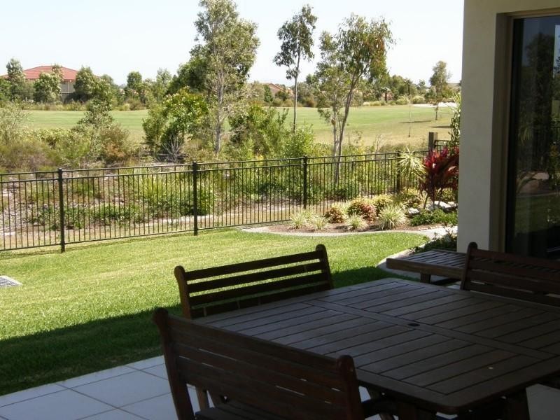 7 Vanillalily Close, Banksia Beach QLD 4507