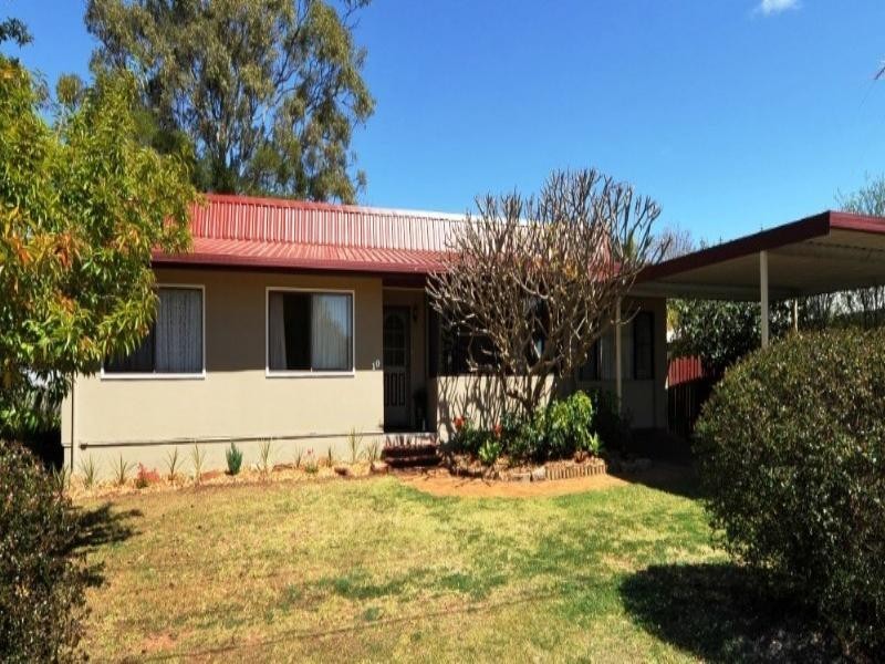 10 Regent Street, Darling Heights QLD 4350