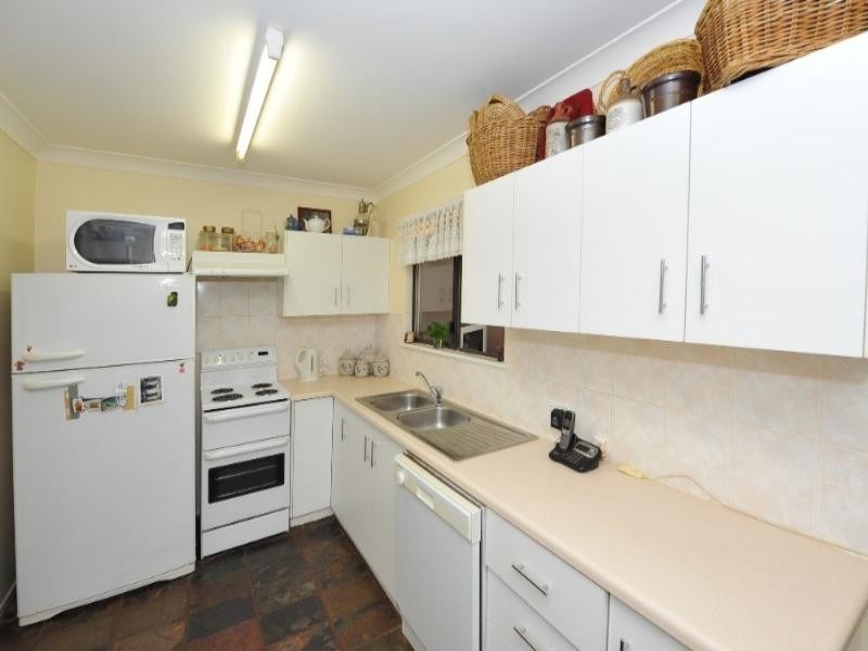 10 Regent Street, Darling Heights QLD 4350