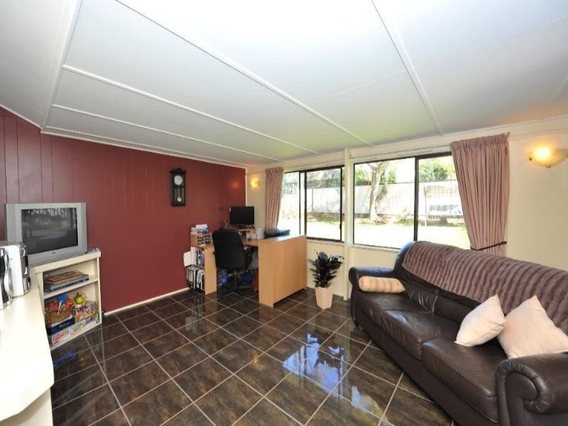 10 Regent Street, Darling Heights QLD 4350