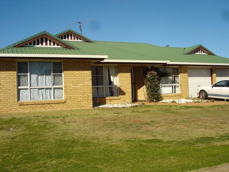31 Belclaire Drive, Toowoomba QLD 4350