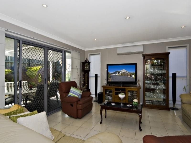 202 Stenner Street, Middle Ridge QLD 4350