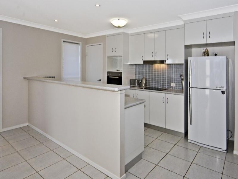 202 Stenner Street, Middle Ridge QLD 4350