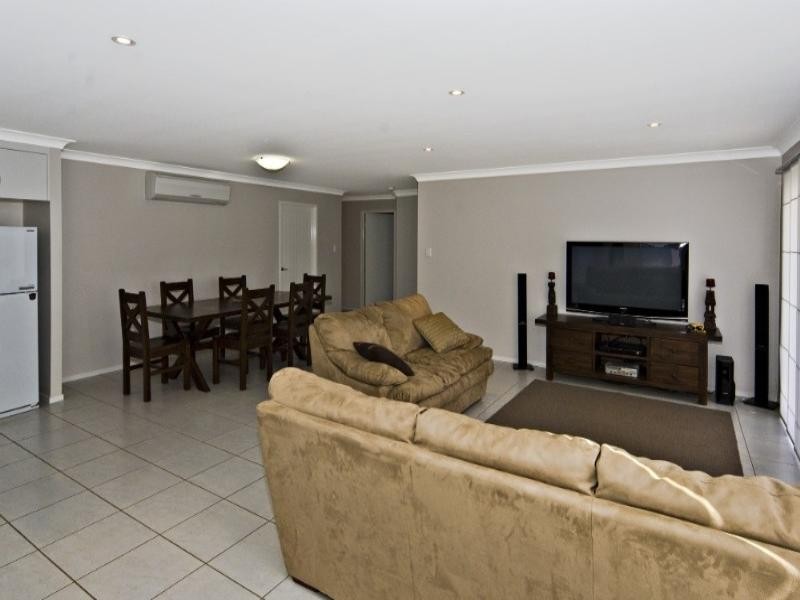 202 Stenner Street, Middle Ridge QLD 4350