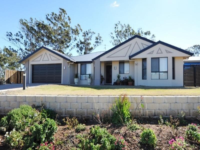 6 Hayle Court, Highfields QLD 4352