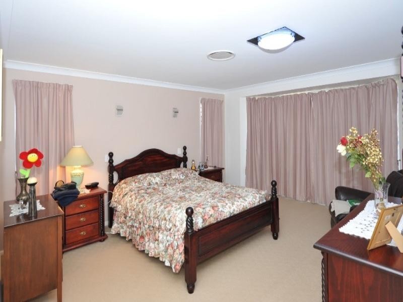 6 Hayle Court, Highfields QLD 4352