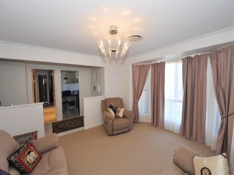 6 Hayle Court, Highfields QLD 4352