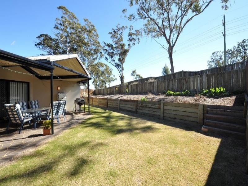 6 Hayle Court, Highfields QLD 4352
