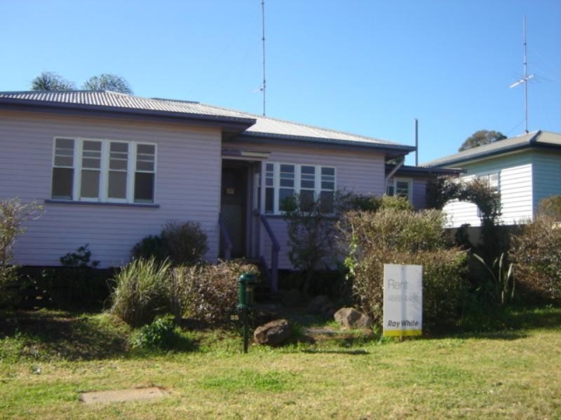 25 Shiel Street, Toowoomba QLD 4350