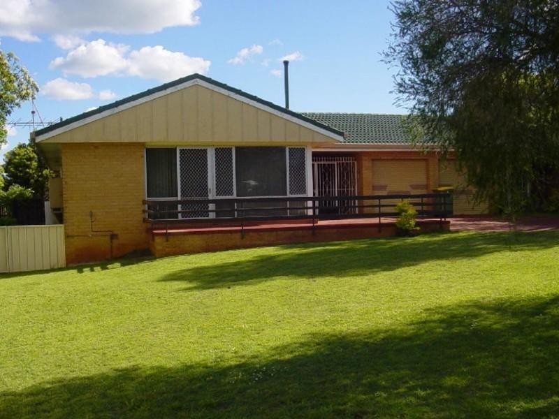 4 Koala Street, Harristown QLD 4350