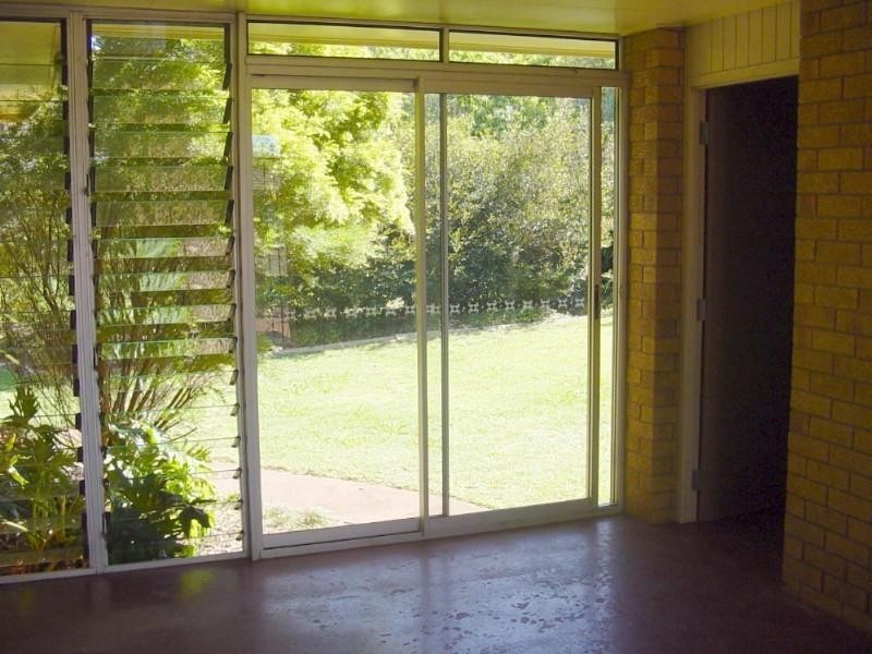 4 Koala Street, Harristown QLD 4350