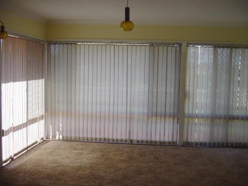 4 Koala Street, Harristown QLD 4350