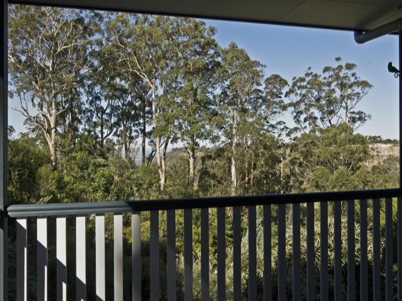 2 Huntingdale Court, Mount Lofty QLD 4350