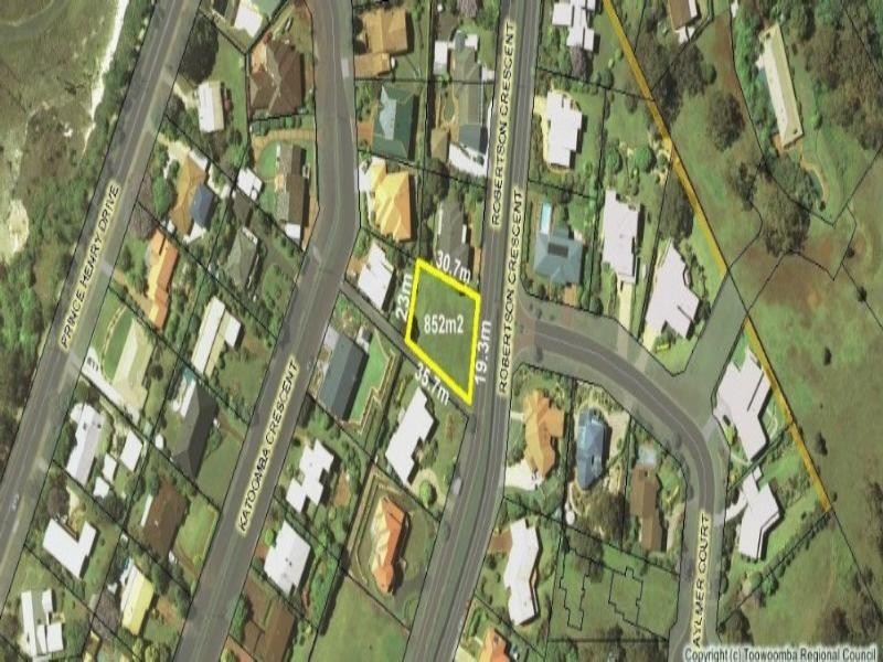 13 Robertson Crescent, Prince Henry Heights QLD 4350