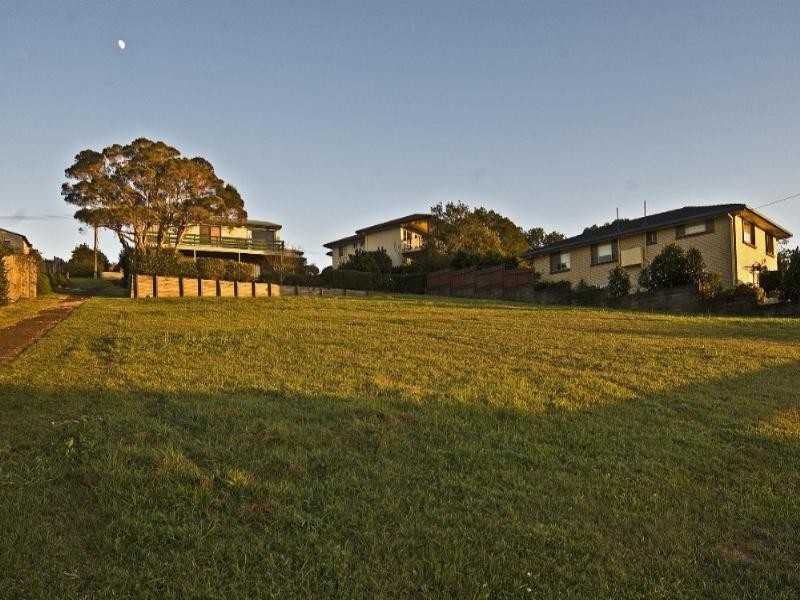 13 Robertson Crescent, Prince Henry Heights QLD 4350