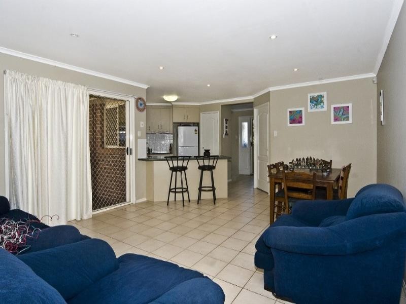 3 Cinnamon Drive, Glenvale QLD 4350